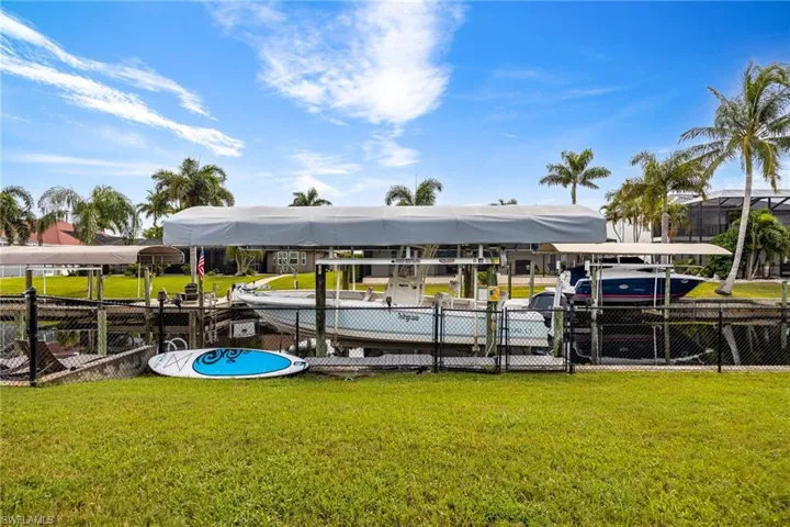 2017 Se 17th Pl, Cape Coral, Florida 33990