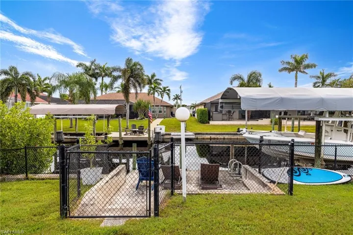 2017 Se 17th Pl, Cape Coral, Florida 33990