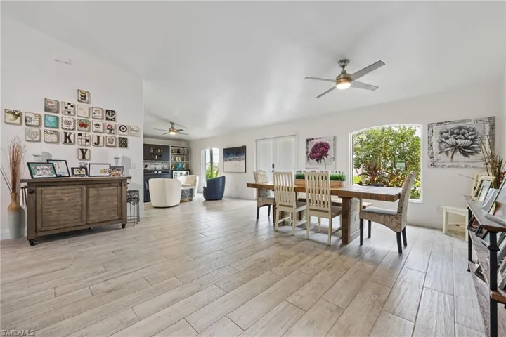 2017 Se 17th Pl, Cape Coral, Florida 33990