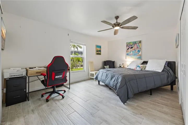 2017 Se 17th Pl, Cape Coral, Florida 33990
