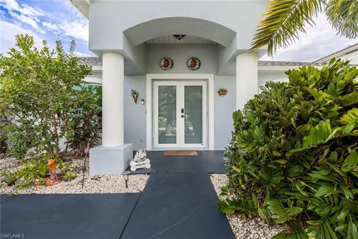 2017 Se 17th Pl, Cape Coral, Florida 33990