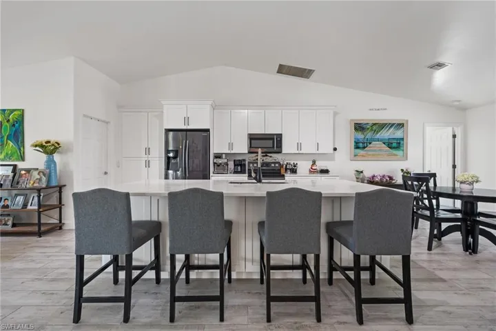 2017 Se 17th Pl, Cape Coral, Florida 33990