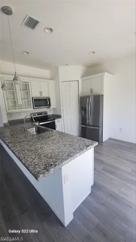 9015  Madrid  CIR, Naples, FL 34104