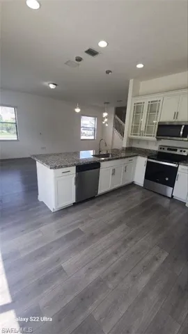 9015  Madrid  CIR, Naples, FL 34104