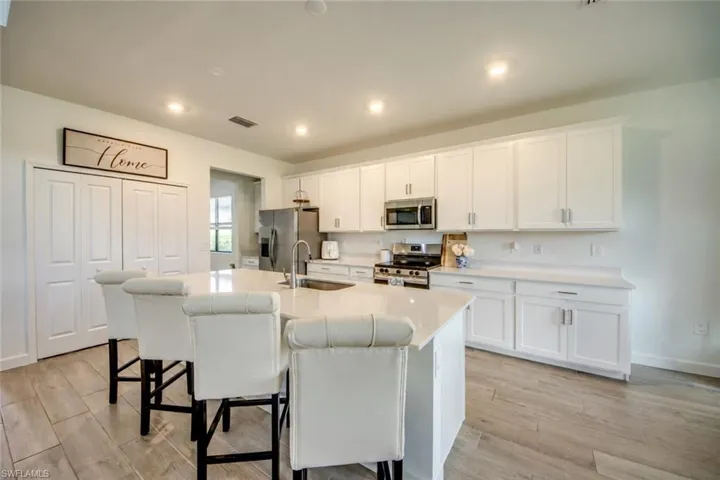 10895 Timber Creek Dr, Fort Myers, Florida 33913