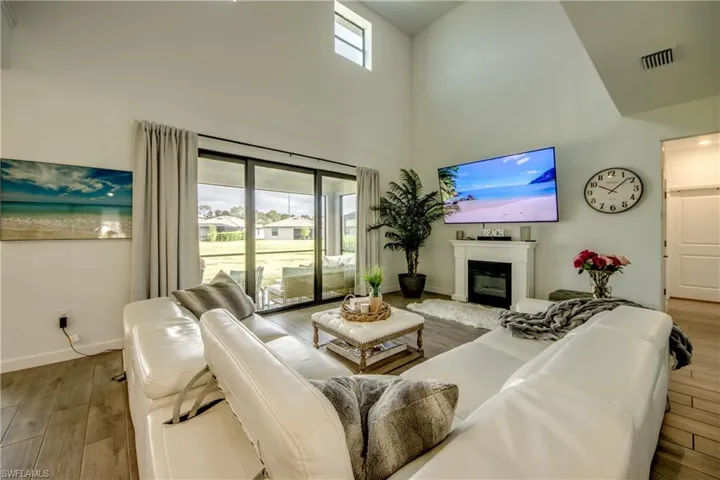 10895 Timber Creek Dr, Fort Myers, Florida 33913