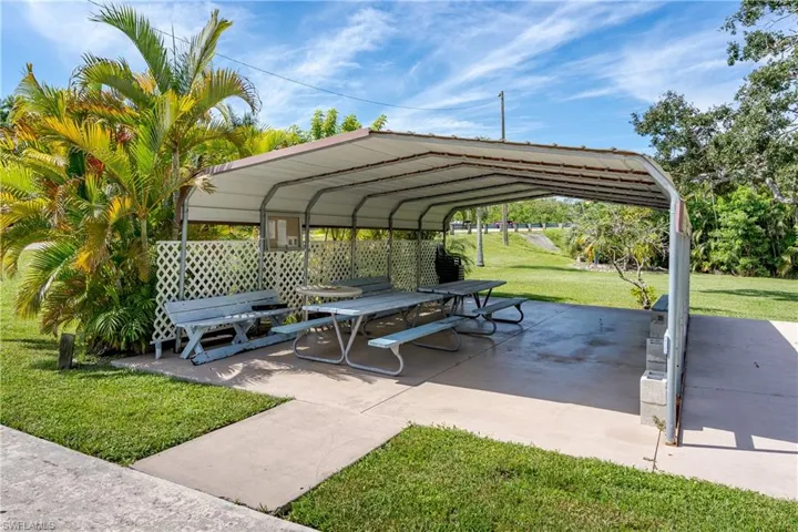 210  Rookery  RD, Naples, FL 34114