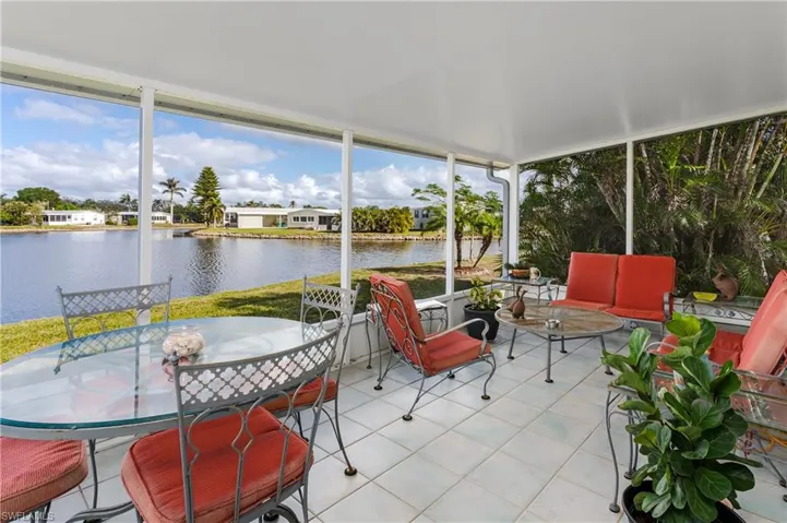 210  Rookery  RD, Naples, FL 34114