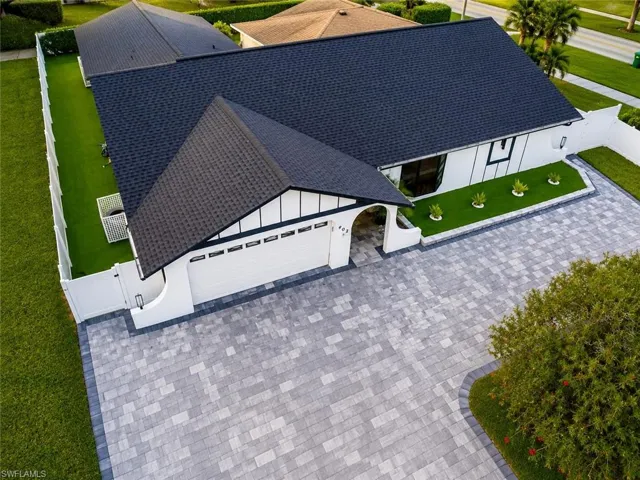 902 Se 21st St, Cape Coral, Florida 33990