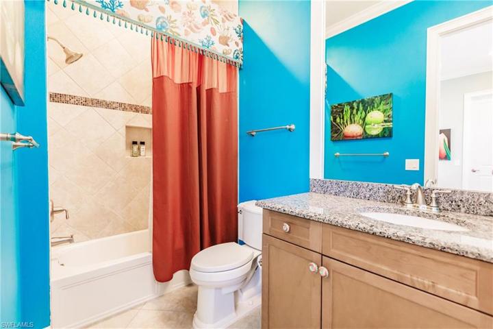 Guest Suite Bathroom