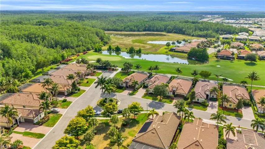 28590  Westmeath  CT, Bonita Springs, FL 34135