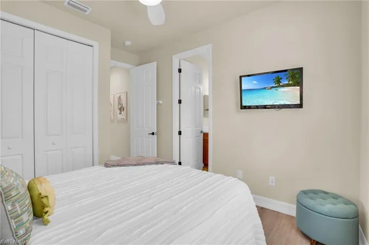 28590  Westmeath  CT, Bonita Springs, FL 34135