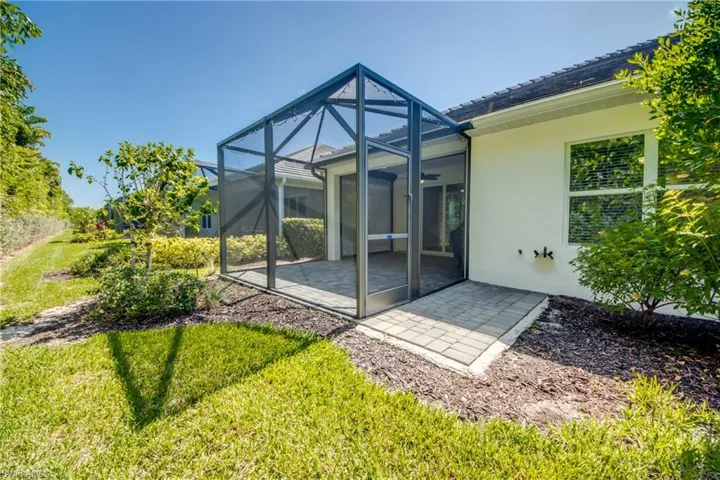 Nicely landscaped and wooded view from the lanai