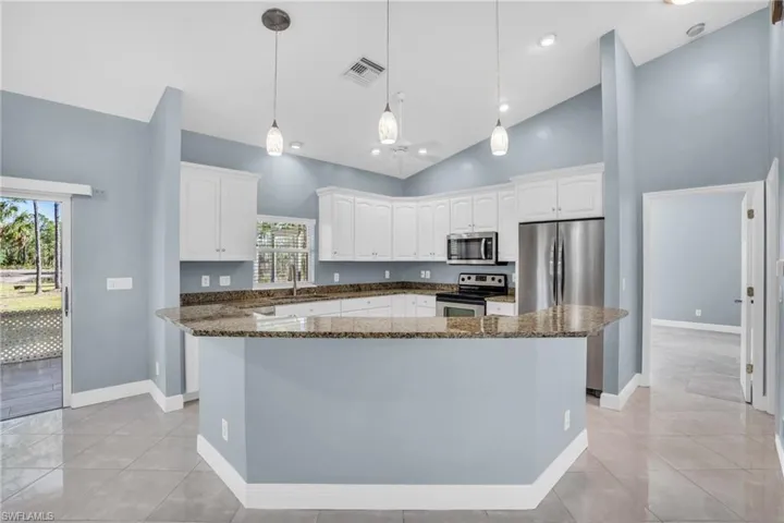 4485  43rd NE AVE, Naples, FL 34120