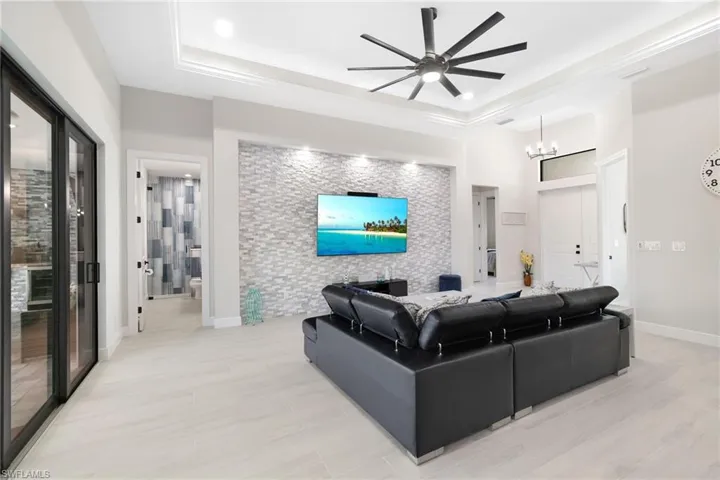 1806 Nw 38th Pl, Cape Coral, Florida 33993