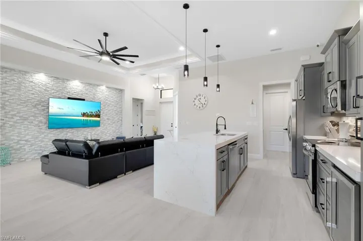 1806 Nw 38th Pl, Cape Coral, Florida 33993