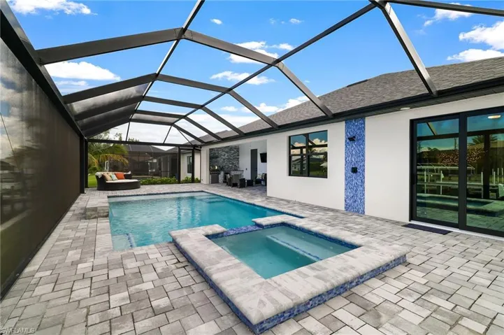 1806 Nw 38th Pl, Cape Coral, Florida 33993