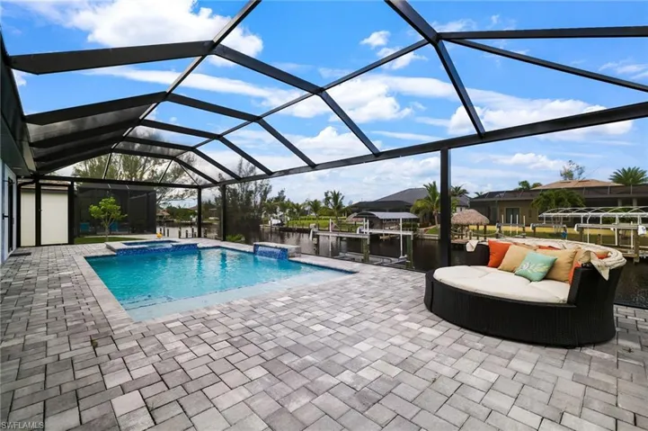 1806 Nw 38th Pl, Cape Coral, Florida 33993