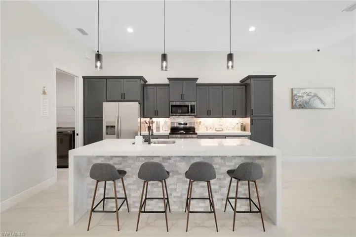 1806 Nw 38th Pl, Cape Coral, Florida 33993