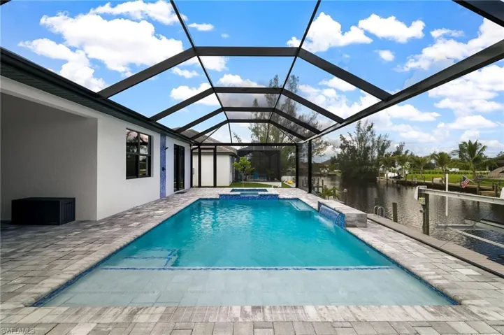 1806 Nw 38th Pl, Cape Coral, Florida 33993