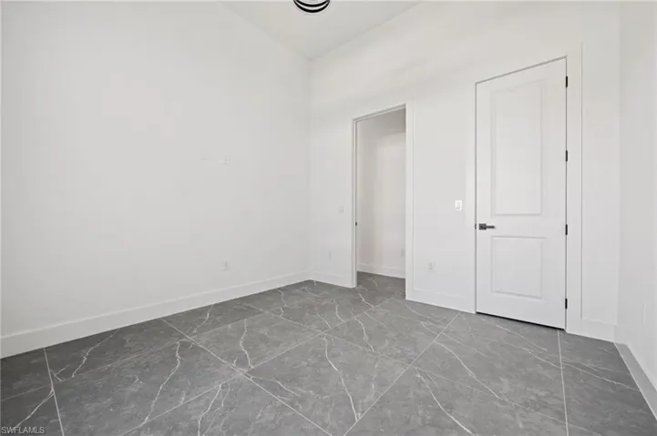 109 37th Pl, Cape Coral, Florida 33991