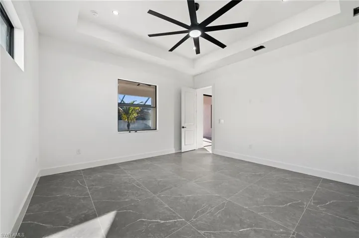 109 37th Pl, Cape Coral, Florida 33991