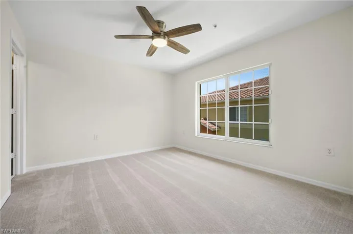 Master/ Primary Bedroom