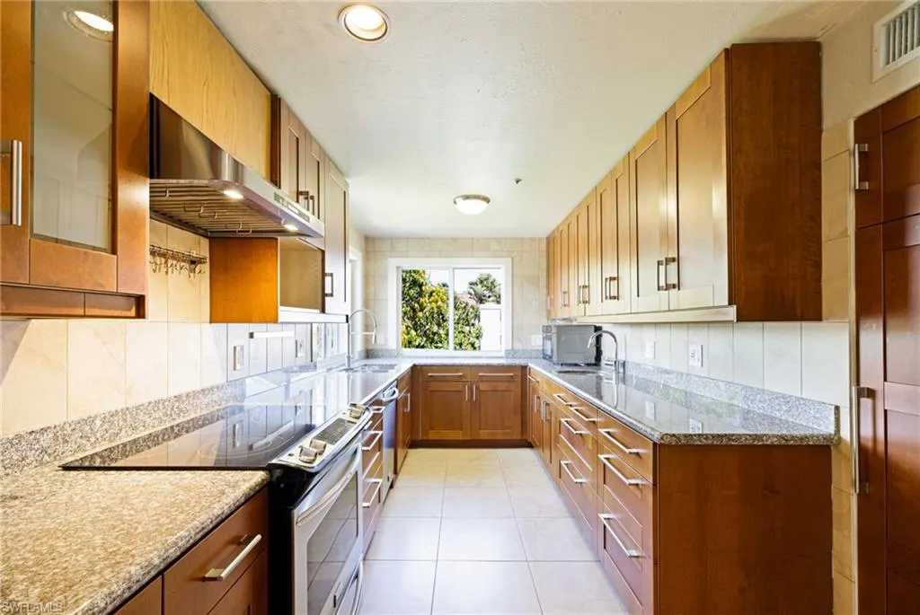 3968 Aloha LN, Bonita Springs, FL 34134,225001688
