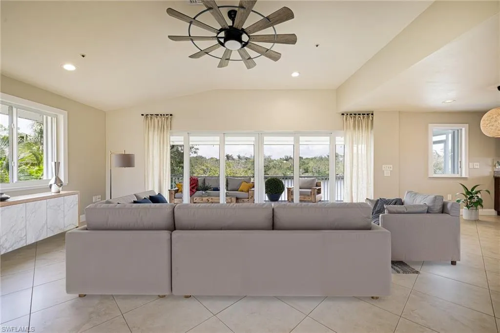 3968 Aloha LN, Bonita Springs, FL 34134,225001688