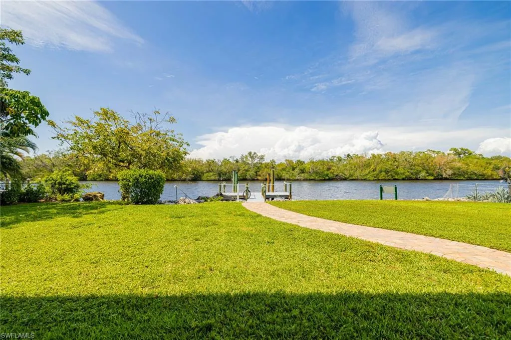 3968 Aloha LN, Bonita Springs, FL 34134,225001688