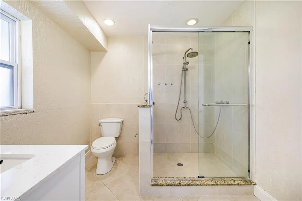 3968 Aloha LN, Bonita Springs, FL 34134,225001688