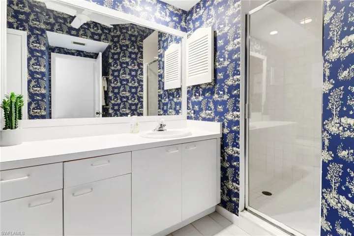 Guest bathroom with shower