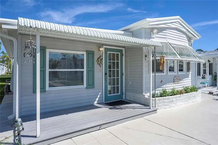 48  La Fonda  LN, North Fort Myers, FL 33903