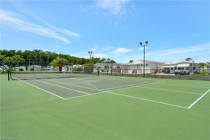 48  La Fonda  LN, North Fort Myers, FL 33903