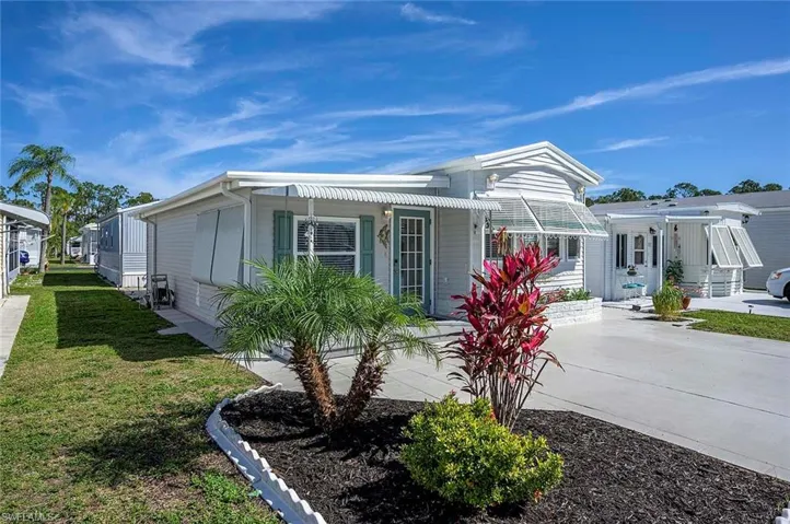 48  La Fonda  LN, North Fort Myers, FL 33903