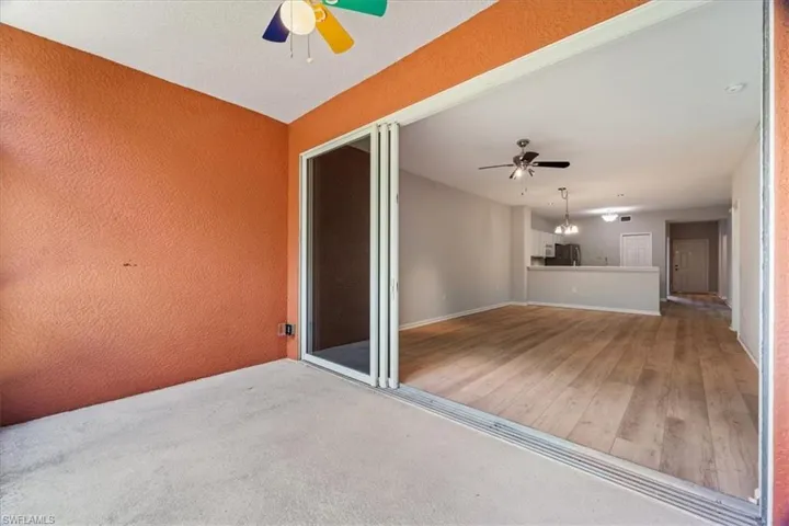 View of patio / terrace with ceiling fan