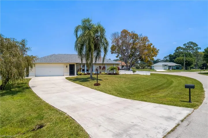 11401 Habersham Ct
