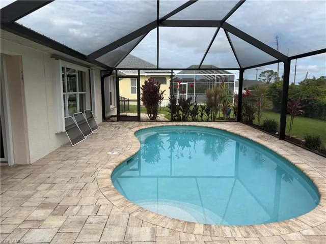 2401 Sw 38th Ter, Cape Coral, Florida 33914