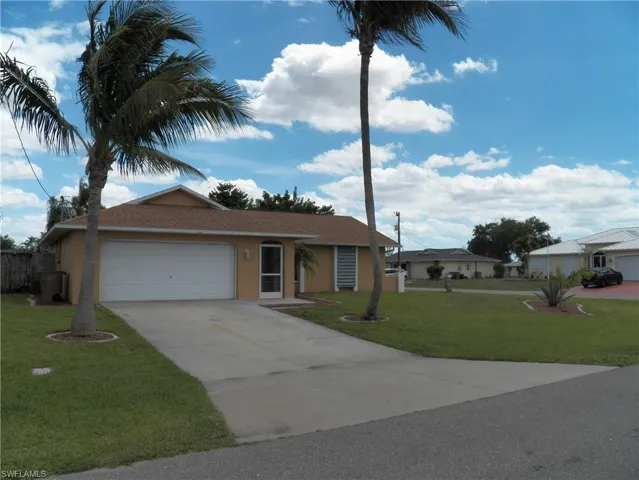 Street view, corner lot