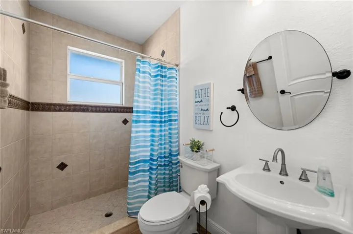 3041 Sw 11th Pl, Cape Coral, Florida 33914