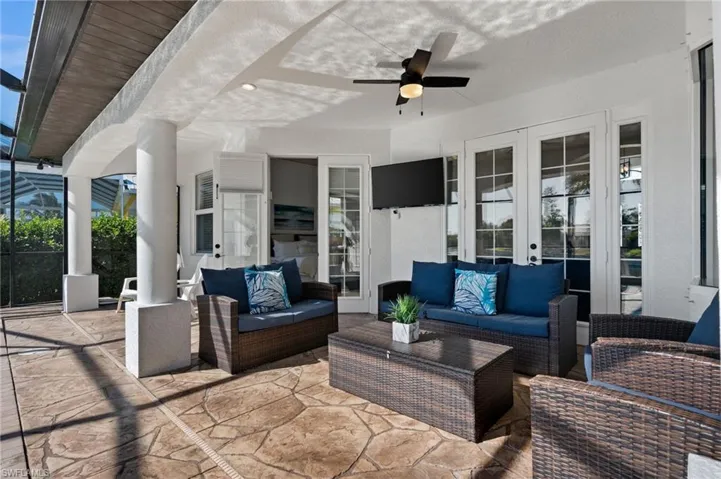 3041 Sw 11th Pl, Cape Coral, Florida 33914