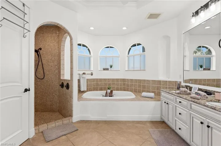 3041 Sw 11th Pl, Cape Coral, Florida 33914
