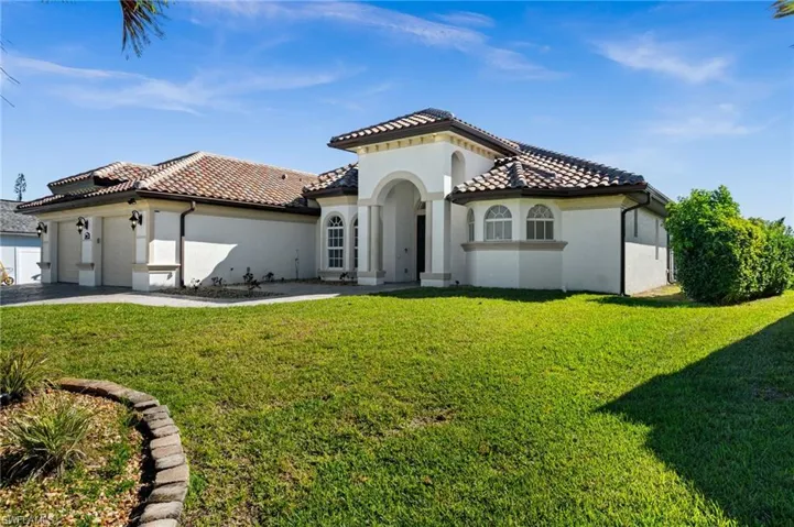 3041 Sw 11th Pl, Cape Coral, Florida 33914