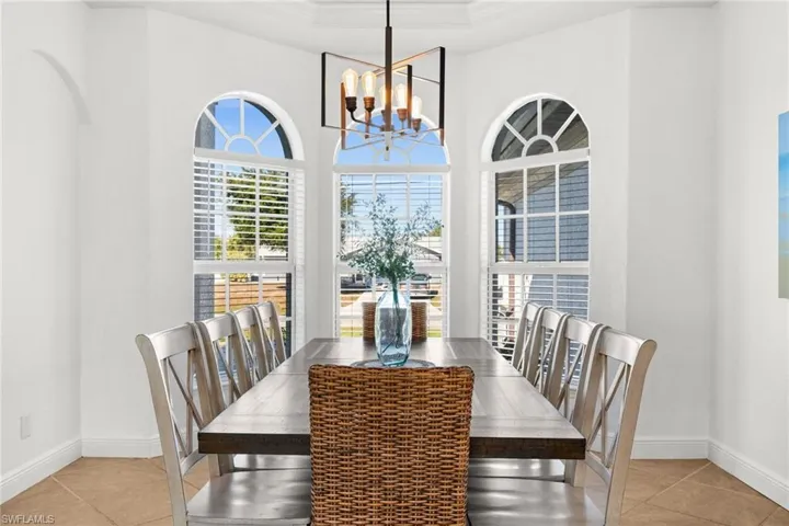 3041 Sw 11th Pl, Cape Coral, Florida 33914