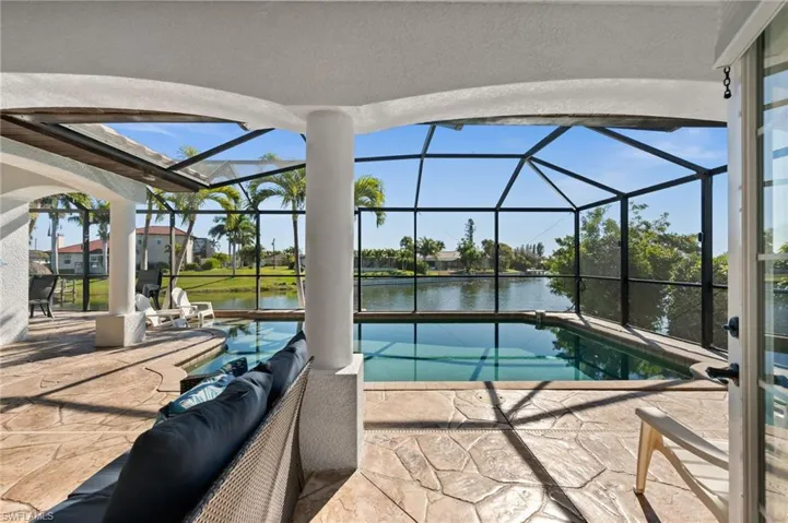 3041 Sw 11th Pl, Cape Coral, Florida 33914
