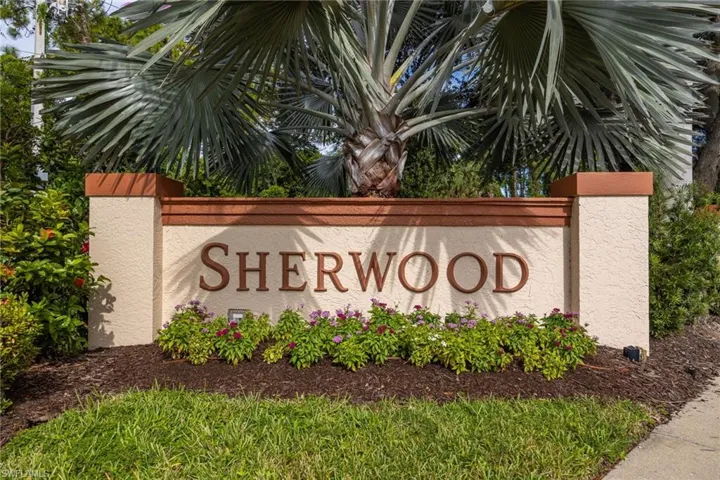257 Robin Hood Cir 101, Naples, Florida 34104