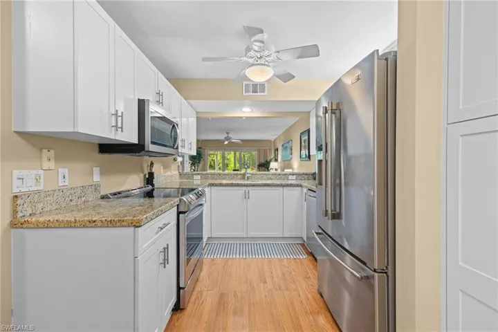 257 Robin Hood Cir 101, Naples, Florida 34104
