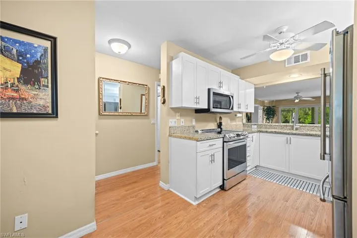 257 Robin Hood Cir 101, Naples, Florida 34104
