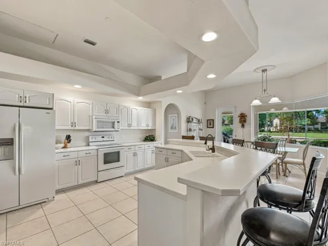 169 Muirfield Cir, Naples, Florida 34113