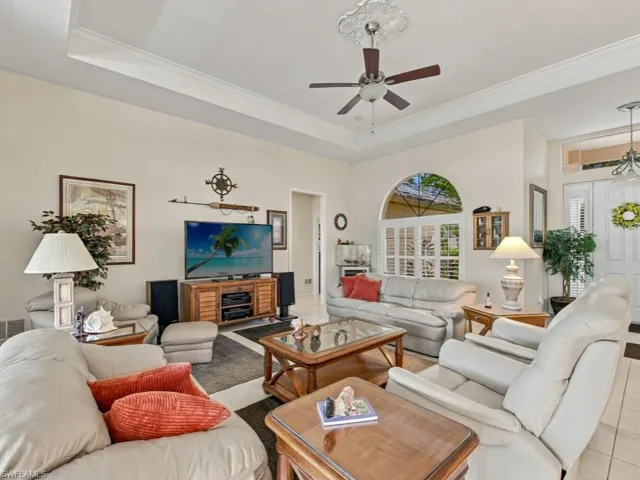 169 Muirfield Cir, Naples, Florida 34113